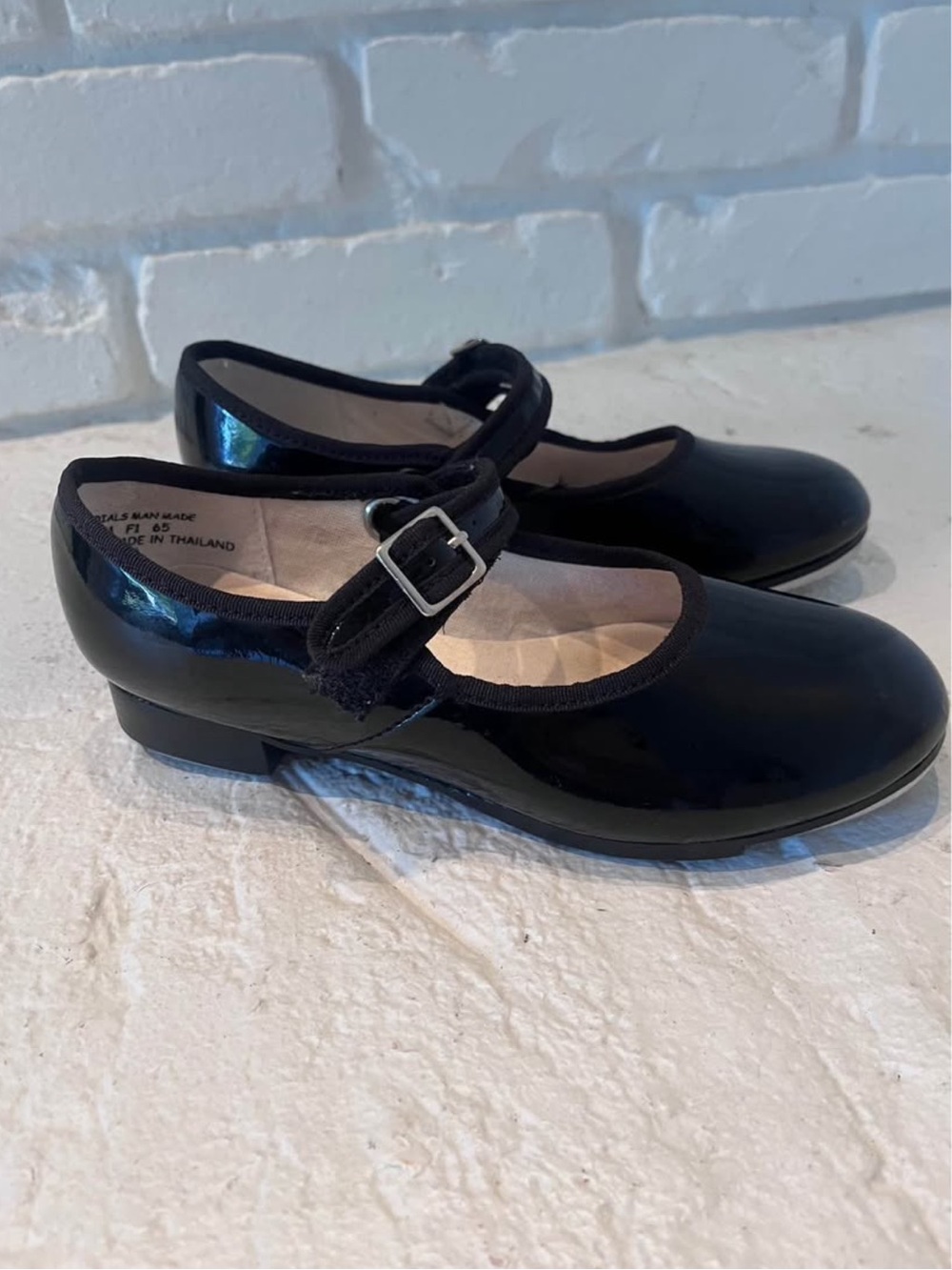 Capezio Black Tap Shoes Size 13.5